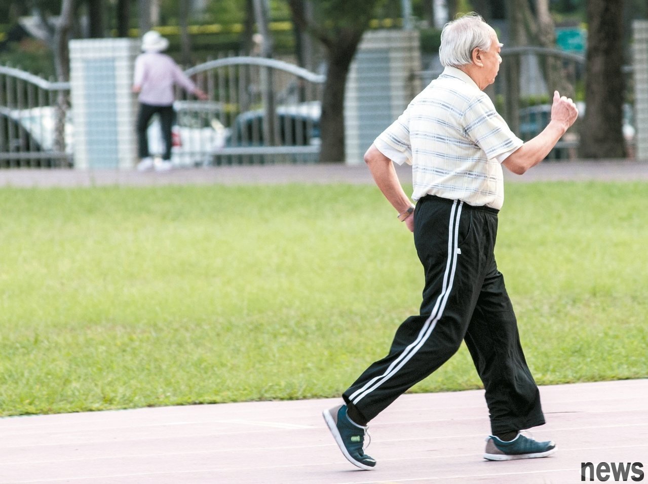 走路是最簡單的運動,了解自己適合的速度,才能真正走出健康。
本報資料照片